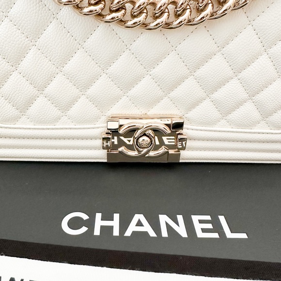 Chanel Caviar Quilted Medium Boy Leather Chain Flap Bag - Picture 3 of 16